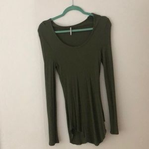 Long sleeve, sz medium, olive green tee
